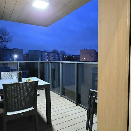 Plaza 41 -2 By Triapart *