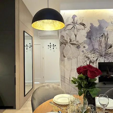 Plaza 41 -2 By Triapart *
